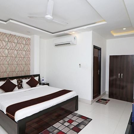 Oyo 8837 Hotel Surya Galaxy Κανπούρ Εξωτερικό φωτογραφία