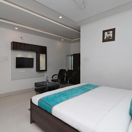 Oyo 8837 Hotel Surya Galaxy Κανπούρ Εξωτερικό φωτογραφία