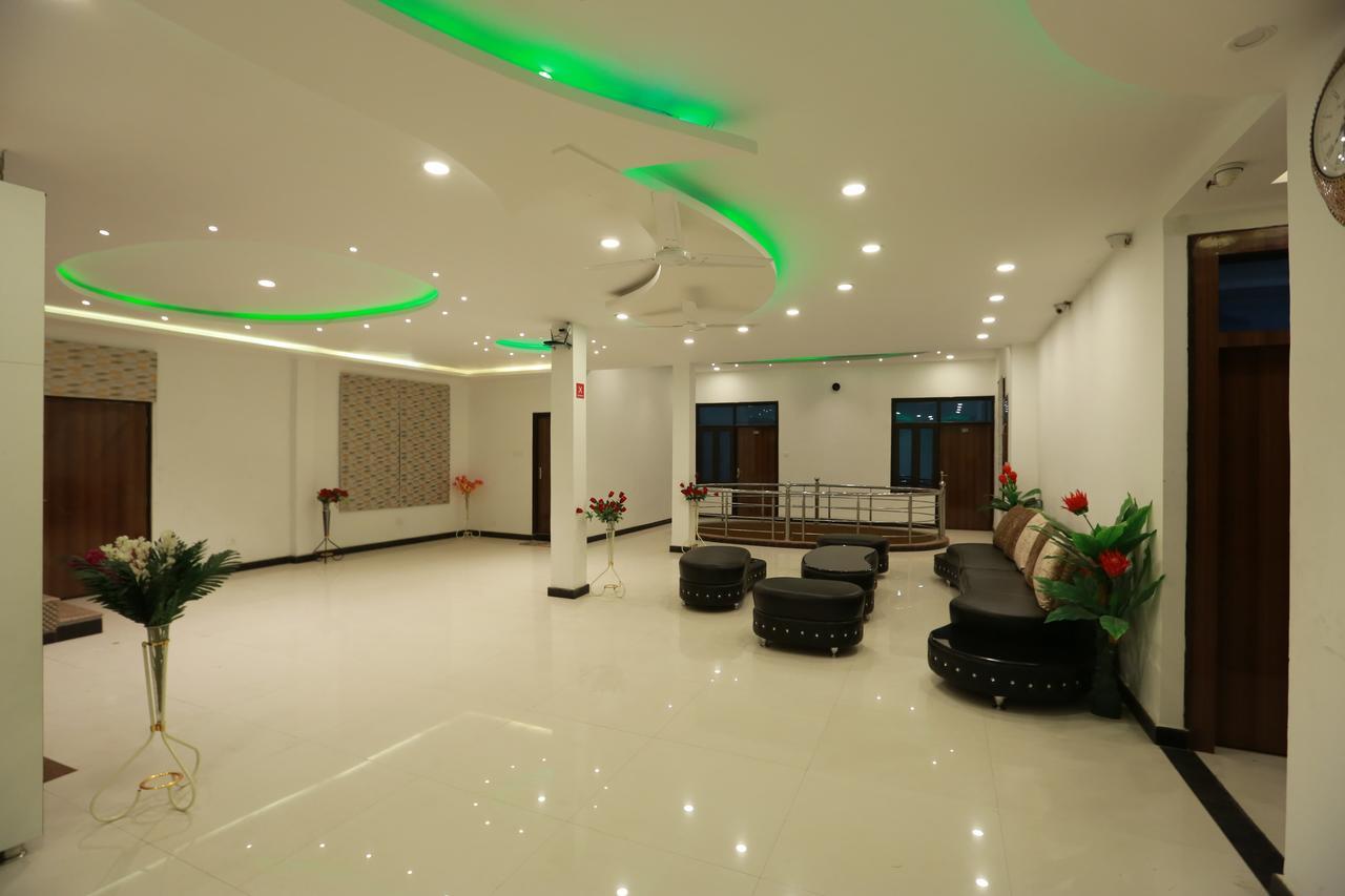 Oyo 8837 Hotel Surya Galaxy Κανπούρ Εξωτερικό φωτογραφία