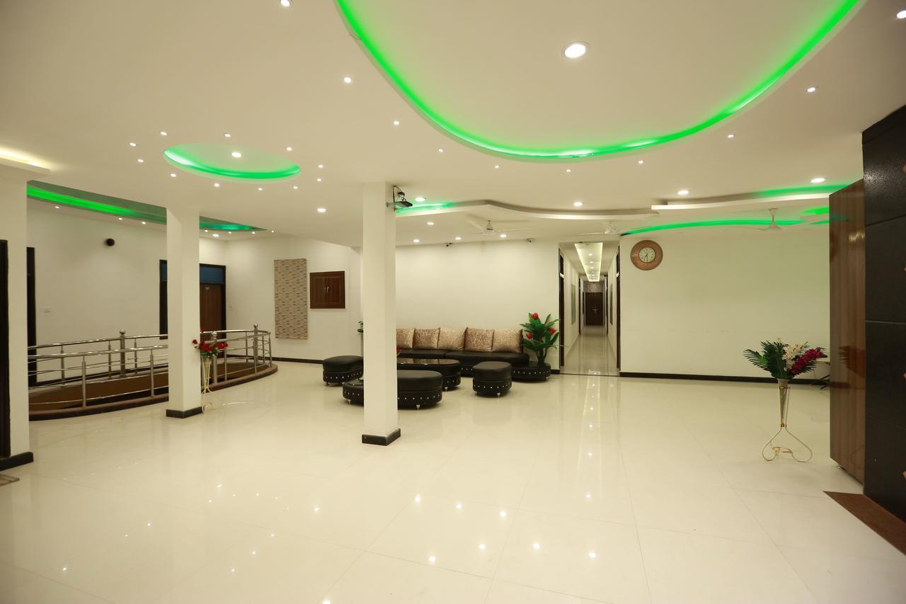 Oyo 8837 Hotel Surya Galaxy Κανπούρ Εξωτερικό φωτογραφία