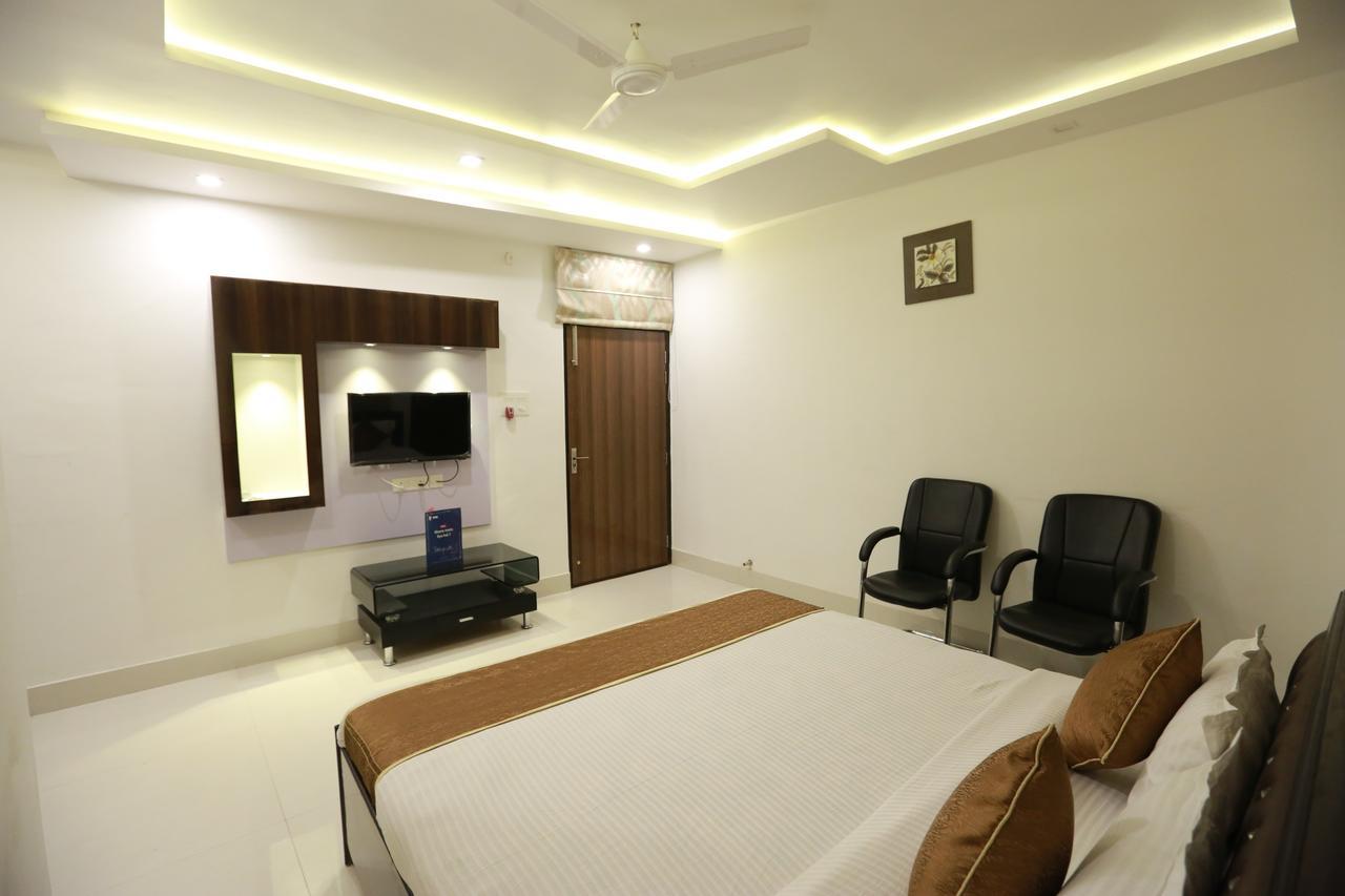 Oyo 8837 Hotel Surya Galaxy Κανπούρ Εξωτερικό φωτογραφία