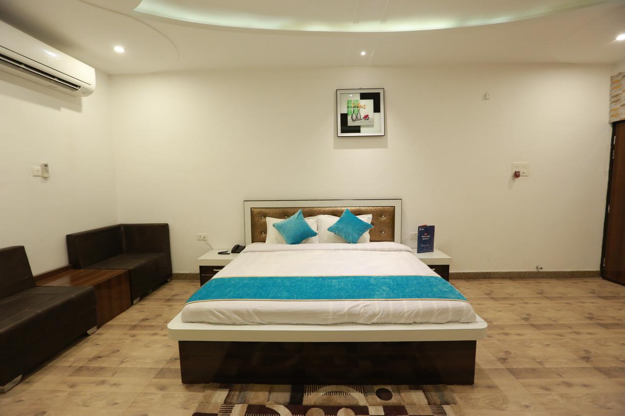 Oyo 8837 Hotel Surya Galaxy Κανπούρ Εξωτερικό φωτογραφία