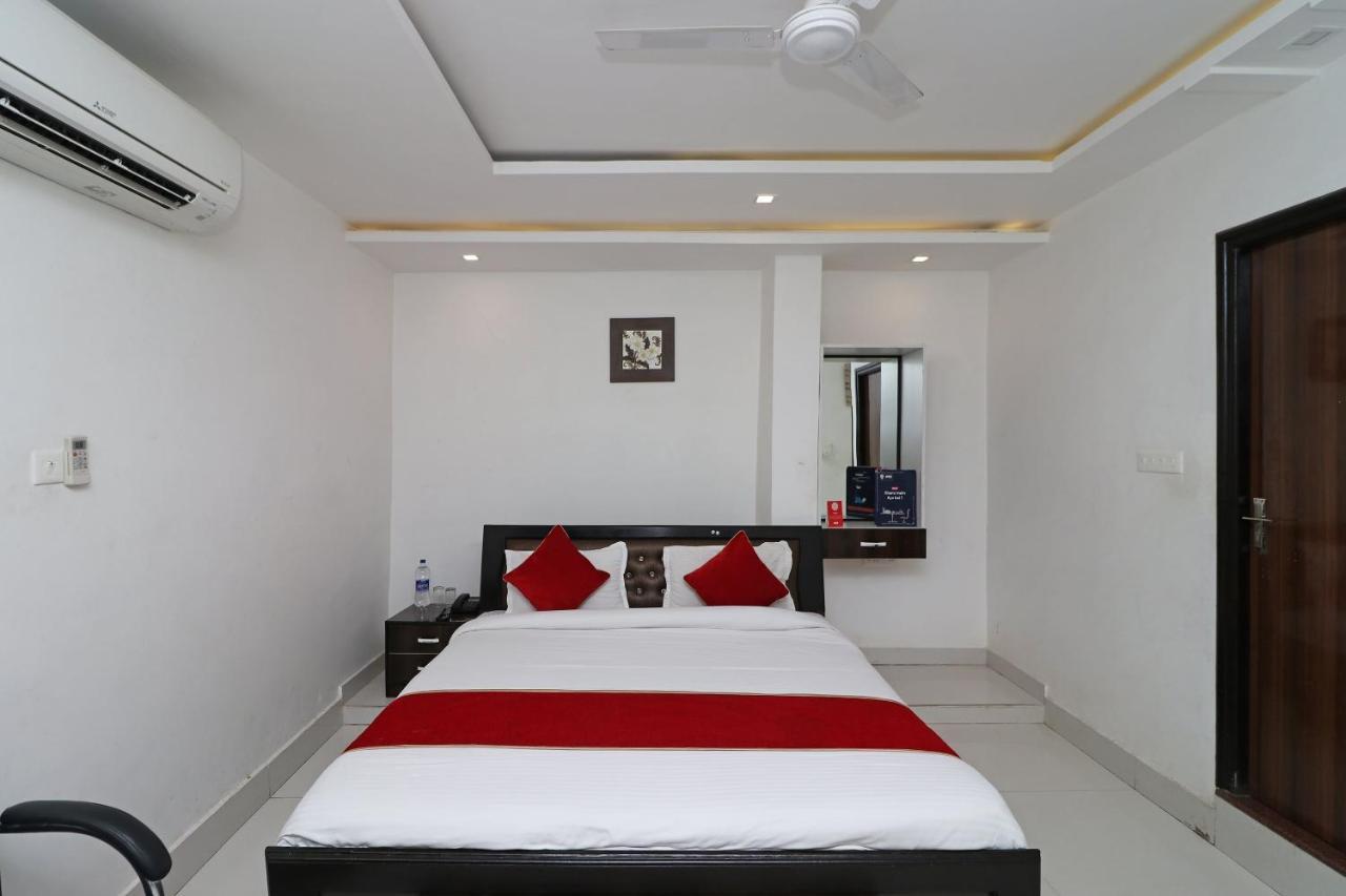 Oyo 8837 Hotel Surya Galaxy Κανπούρ Εξωτερικό φωτογραφία