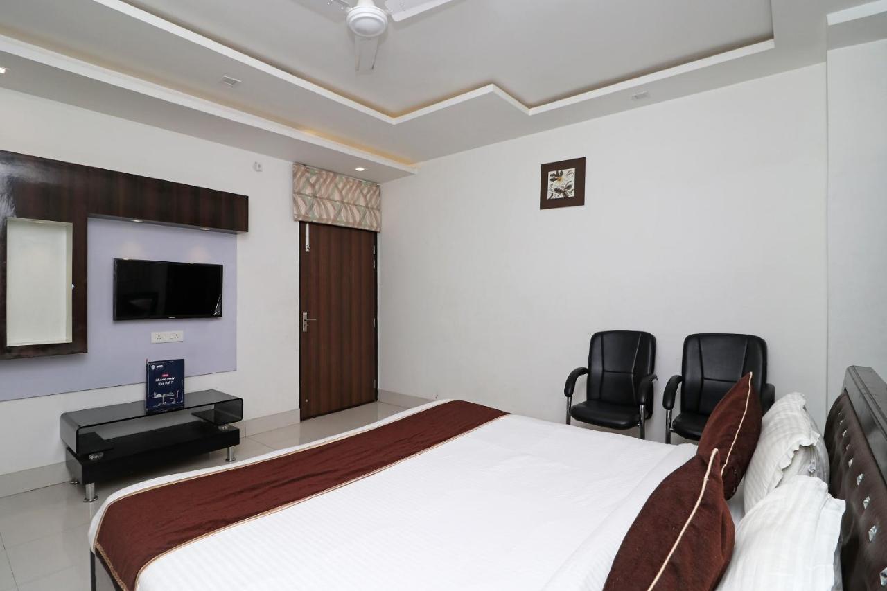 Oyo 8837 Hotel Surya Galaxy Κανπούρ Εξωτερικό φωτογραφία